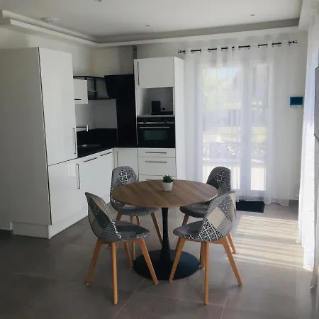 Appartement Les Acacias à Caveirac Extérieur photo